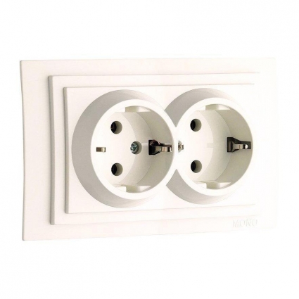 Розетка 2К+З двойная Mono Electric Larissa 16A 250V винтовое подключение слоновая кость 103-010104-120