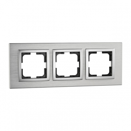 Рамка 3-постовая Mono Electric Style Aluminium серебро 107-800000-162