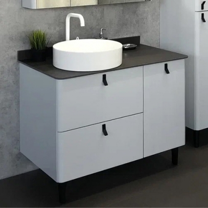 Тумба для комплекта Comforty Сорренто 90H светло-серая, с бельевой корзиной