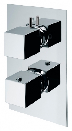 Смеситель Bossini Cube Z004210 CR для ванны с душем